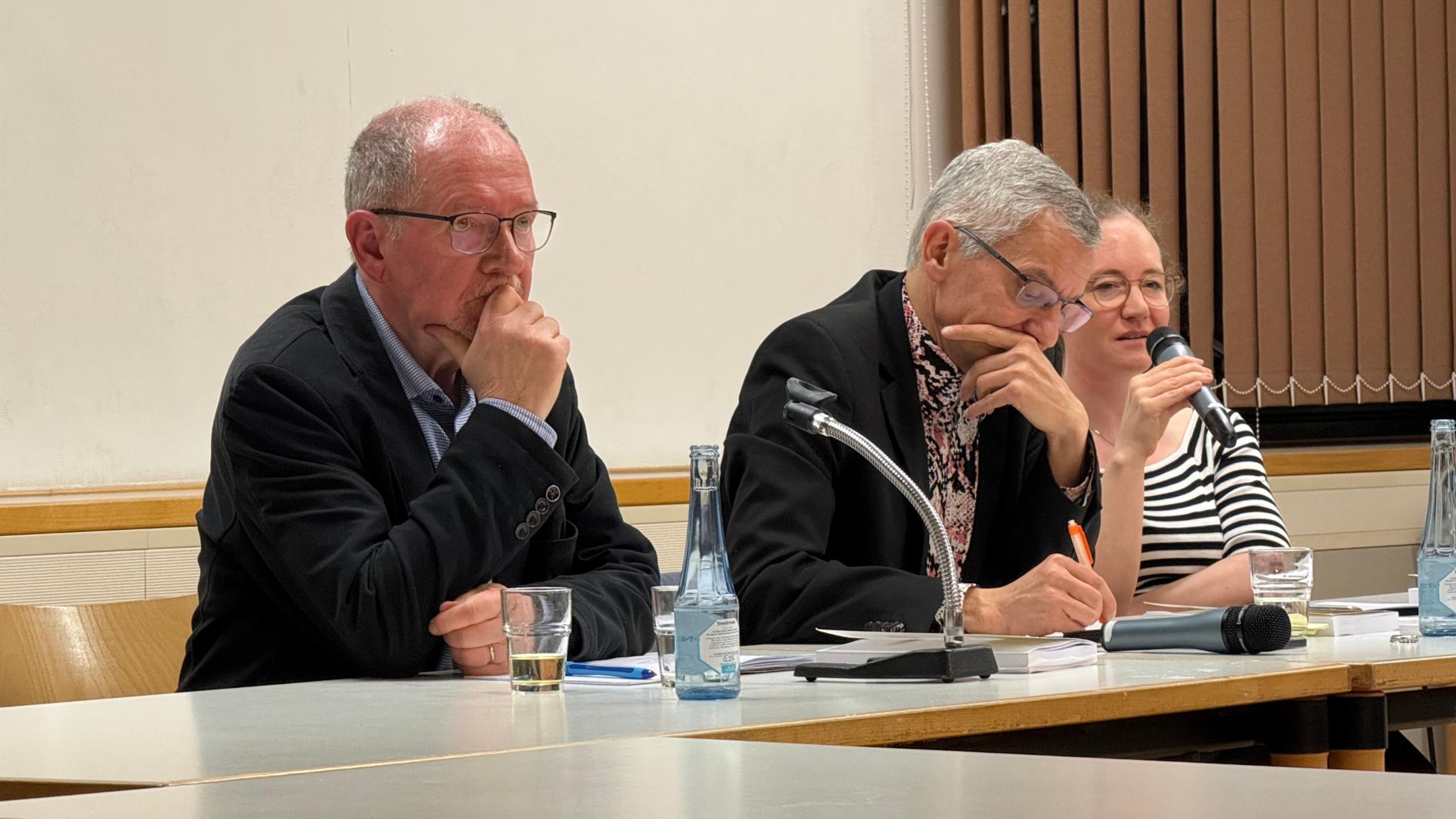 Buchvorstellung am 11. März 2026, von links: Josef Freise, Ali Al-Nasani und Caroline Wiegand