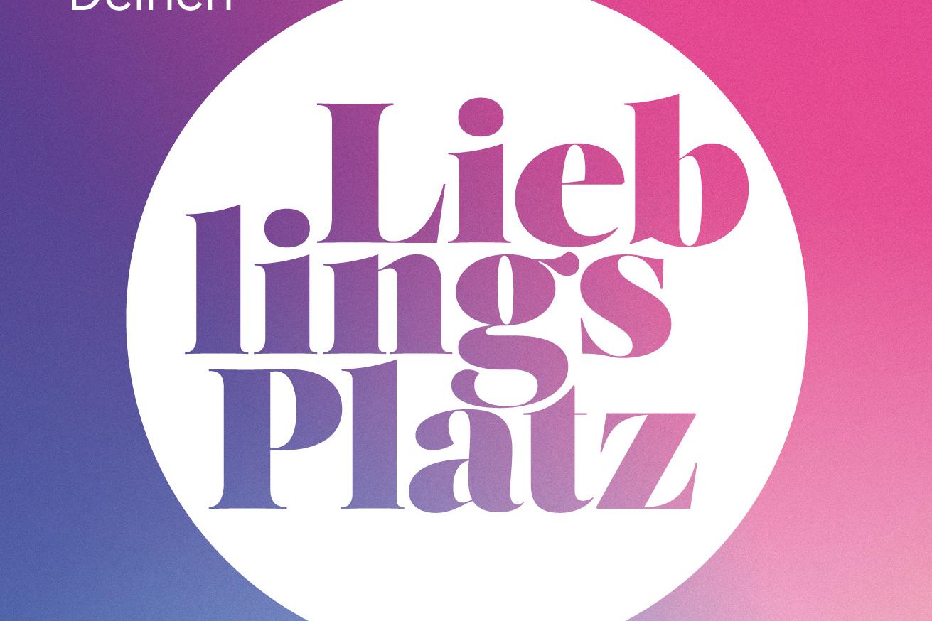 Der erste Teil des Flyers zeigt die Adresse und die Öffnungszeiten auf pink-blauem Hintergrund.